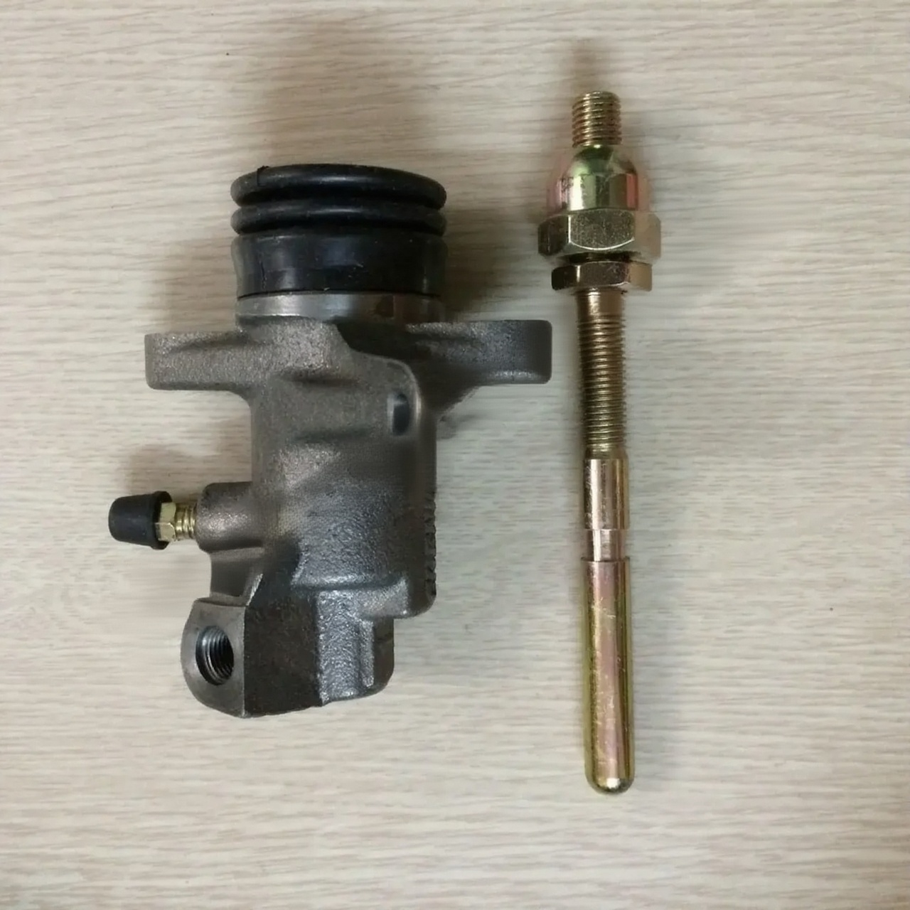 TỔNG CÔN DƯỚI XE KHÁCH ISUZU SAMCO 4HK1 - 4JJ1