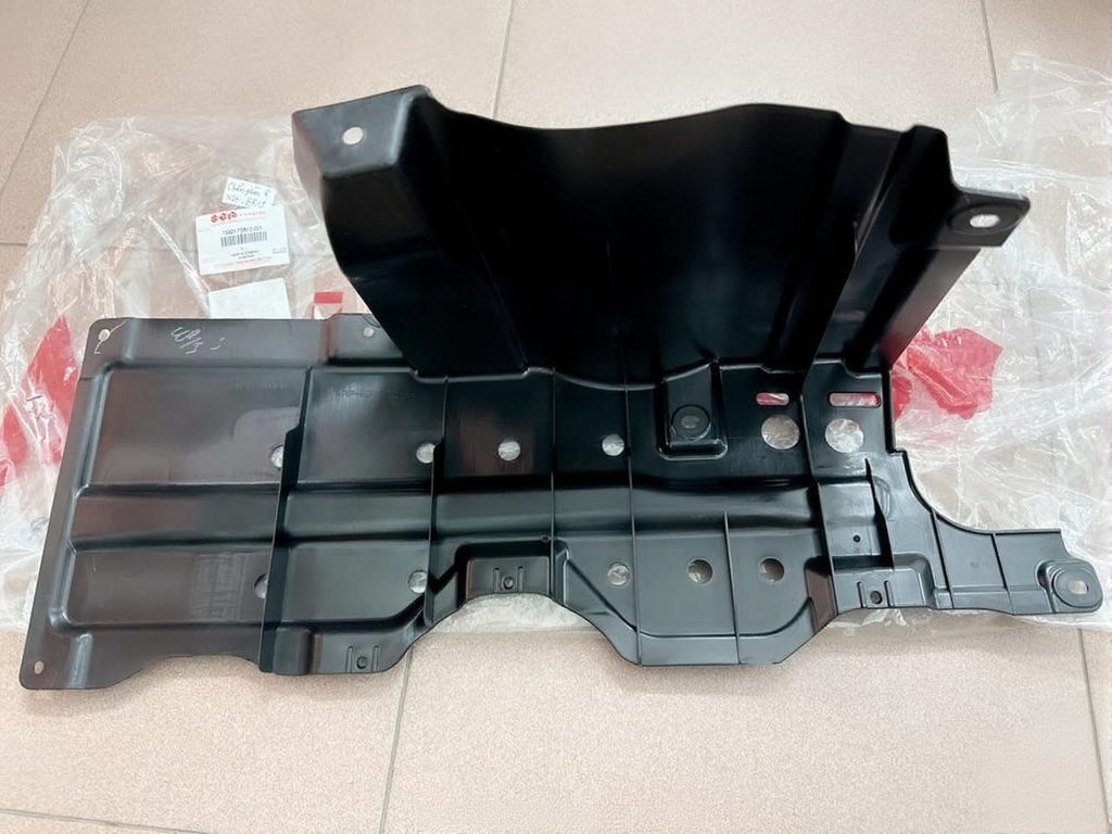 Chắn bùn gầm máy XL7 - Ertiga - 7242173R10000